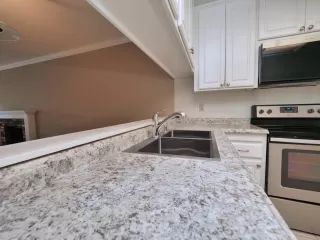 Photo #4: 226089750 Listing
