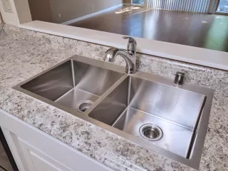 Photo #5: 226089750 Listing