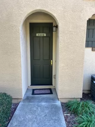 Photo #2: 226089960 Listing