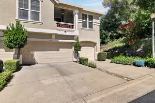 Photo #1: 226090265 Listing
