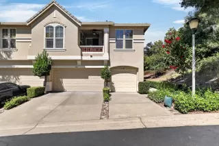 Photo #2: 226090265 Listing
