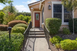 Photo #2: 226090695 Listing