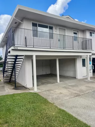 Browse active condo listings in AUBURN GREENS