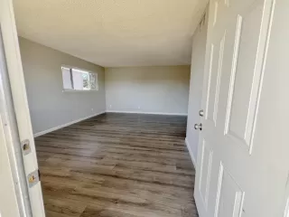Photo #6: 226090918 Listing