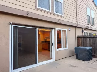 Photo #4: 226090971 Listing