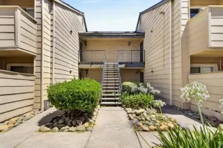 Photo #1: 226091034 Listing