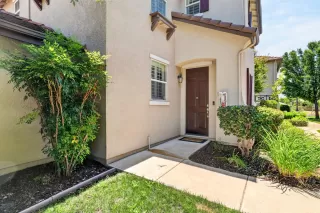 Photo #2: 226091914 Listing
