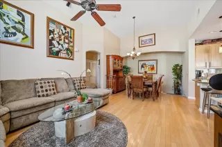 Photo #6: 226091924 Listing