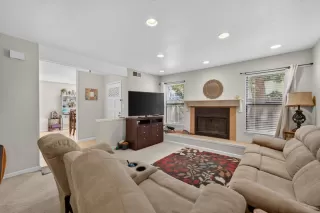 Photo #2: 226091981 Listing 