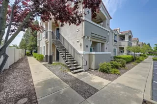 Photo #1: 226092309 Listing