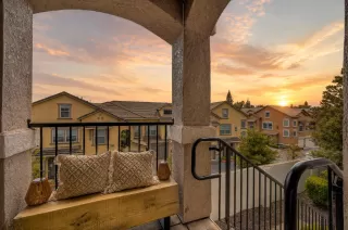 Photo #6: 226092309 Listing
