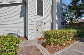 Photo #5: 226092573 Listing 