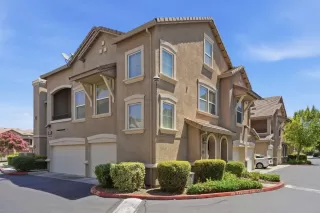 Photo #1: 226092656 Listing