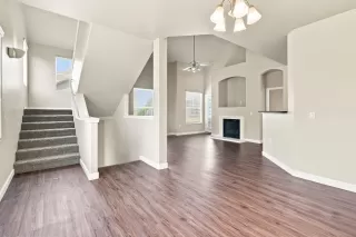 Photo #3: 226092656 Listing