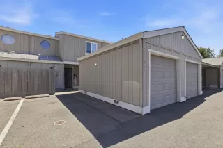 Photo #2: 226092709 Listing
