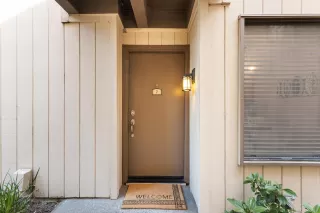 Photo #1: 226093104 Listing