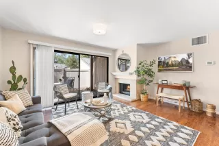 Photo #6: 226093104 Listing