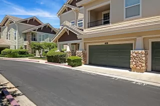 Photo #2: 226093262 Listing 