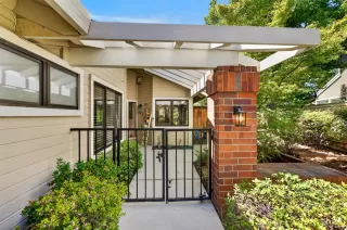Photo #3: 226093910 Listing