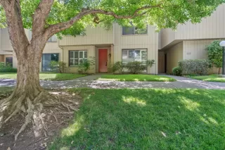 Photo #4: 226094274 Listing
