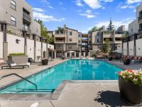 Browse active condo listings in SUTTER PLACE