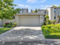 More Details about MLS # 225064057 : 293 CASTLEWOOD CIR