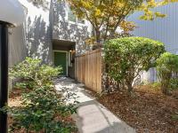 More Details about MLS # 225078157 : 5245 LAKE KNOLL LN